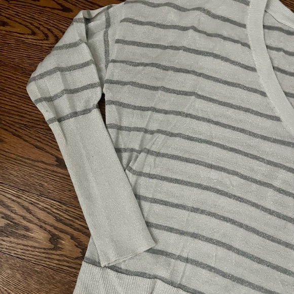 women’s CHASER Lurex Striped Grey White V Neck Sweater Top Sparkle Medium Crop - Picture 6 of 9